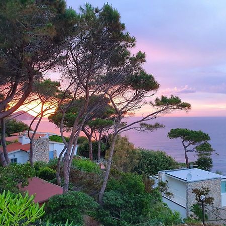 La Terrazza Sul Forno - Goelba Apartment Portoferraio Luaran gambar
