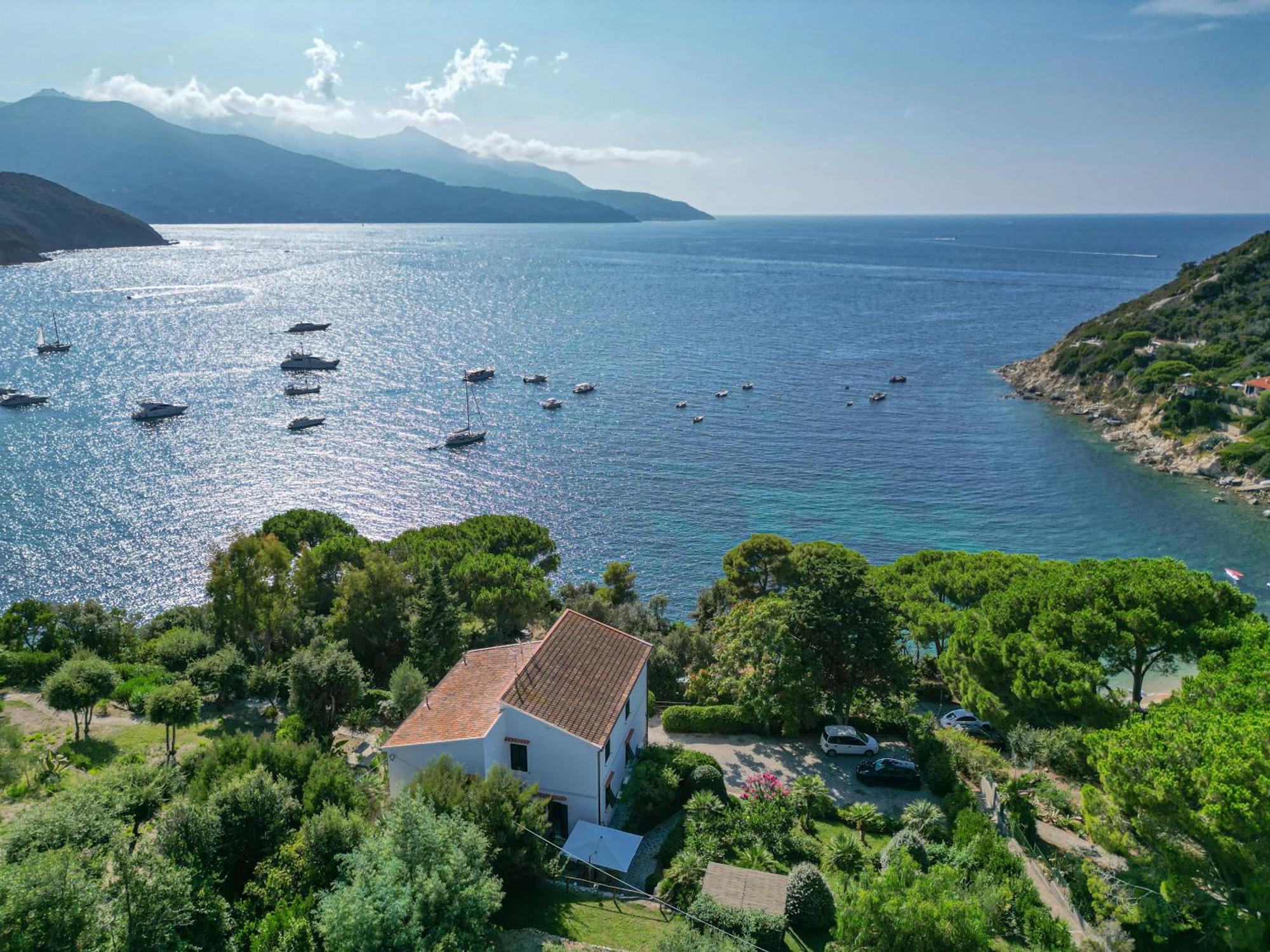 La Terrazza Sul Forno - Goelba Apartment Portoferraio Luaran gambar